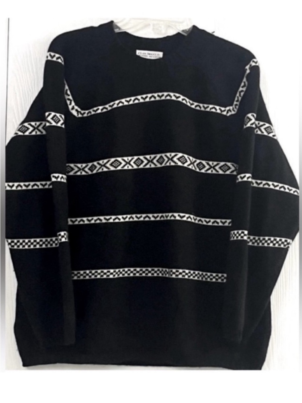 Clan Douglas Black and White Patterned Crewneck  Cashmere Sweater Sz Medium